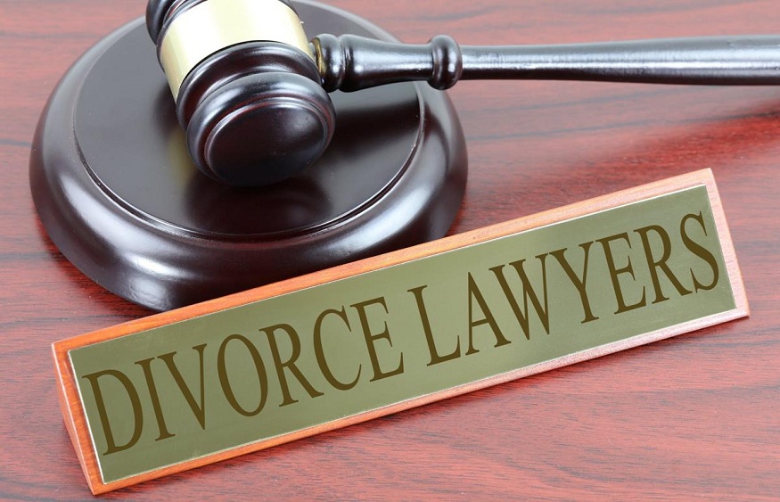 divorce lawyer
